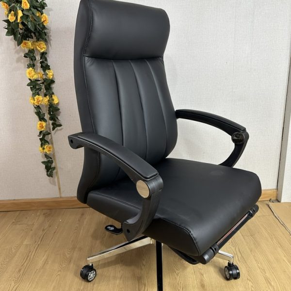 Thanh lý ghế xoay giám đốc bọc da màu đen cao cấp