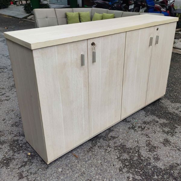 Thanh lý tủ hồ sơ thấp 4 cánh cũ mới 90%