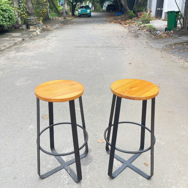 Thanh lý ghế bar chân sắt mặt gỗ hàng cao cấp mới 90%