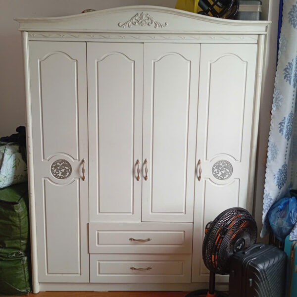 Tủ quần áo hoàng gia cũ 1m8 4 cánh mới 95%