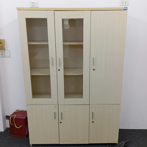 Thanh lý tủ hồ sơ 3 buồng có kính mới 95%