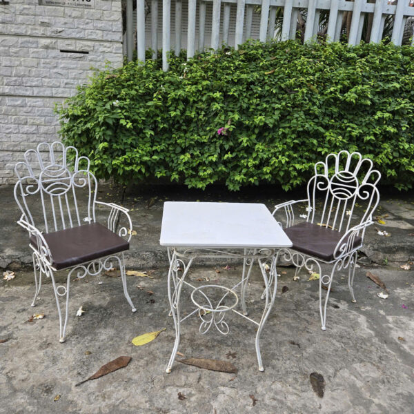 Bộ bàn ghế cafe ngoài trời bằng sắt mẫu đẹp