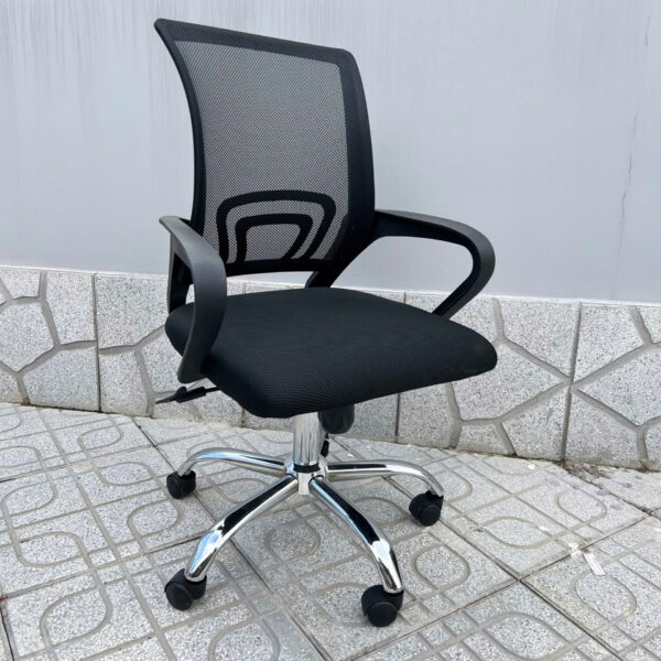 Xã kho thanh lý số lượng 100 ghế xoay lưng lưới mới 90%