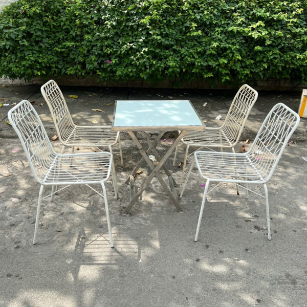 Bộ bàn ghế cafe ngoài trời thanh lý giá rẻ (2 màu)