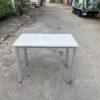 Bàn làm việc chân sắt oval hòa phát mới 99%