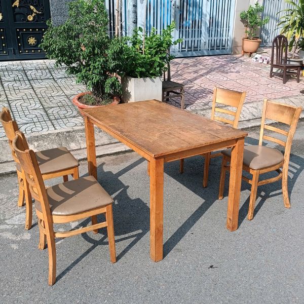Thanh lý bộ bàn ăn 4 ghế gỗ lưng tựa giá rẻ