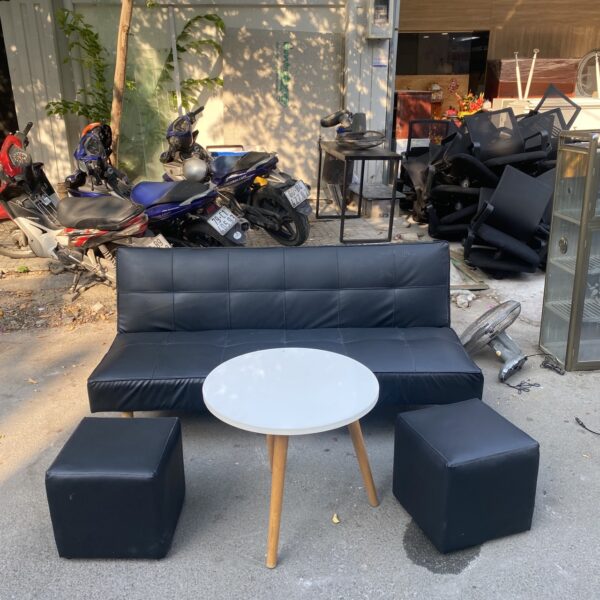 Thanh lý bộ sofa da màu đen mới 95%
