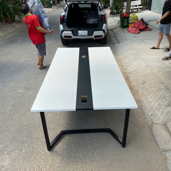 Bàn họp 1m2x2m4 chân sắt mặt gỗ MDF mới 90%
