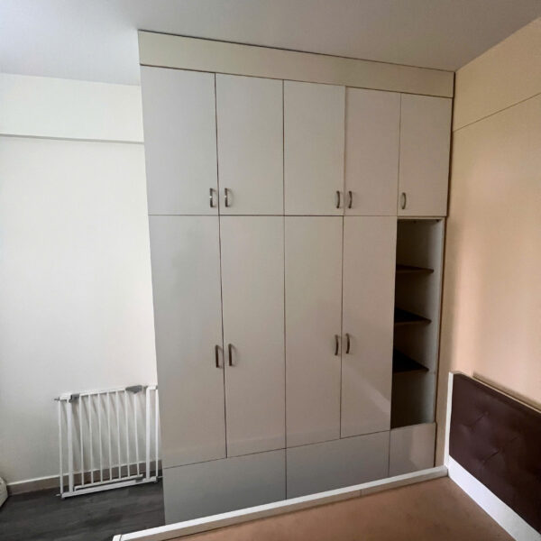 Tủ quần áo cũ kịch trần 2mx2m85 gỗ MDF