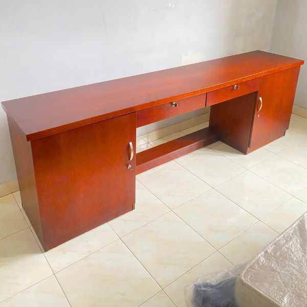 Kệ tivi gỗ công nghiệp 2m4 thanh lý