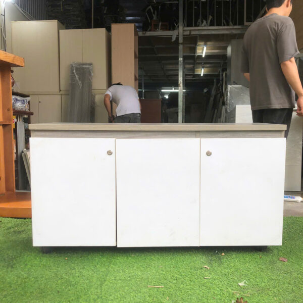Thanh lý tủ hồ sơ thấp 1m2 trắng phối xám