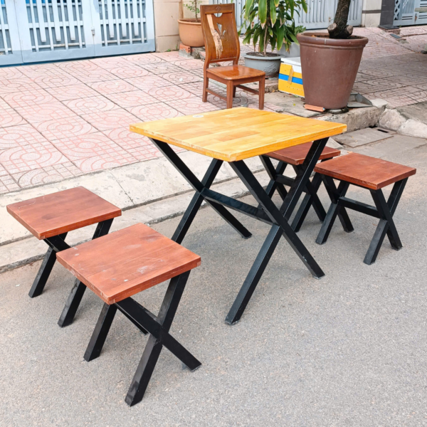 Bộ bàn xếp quán ăn thanh lý kèm 4 ghế đôn