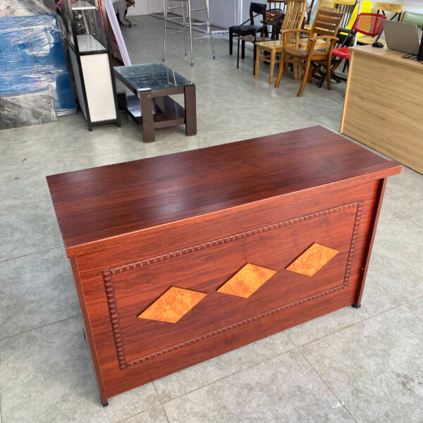 Bàn giám đốc mới 98% màu nâu