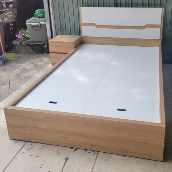 Thanh lý giường gỗ MDF kèm tab 2 ngăn mới 99%