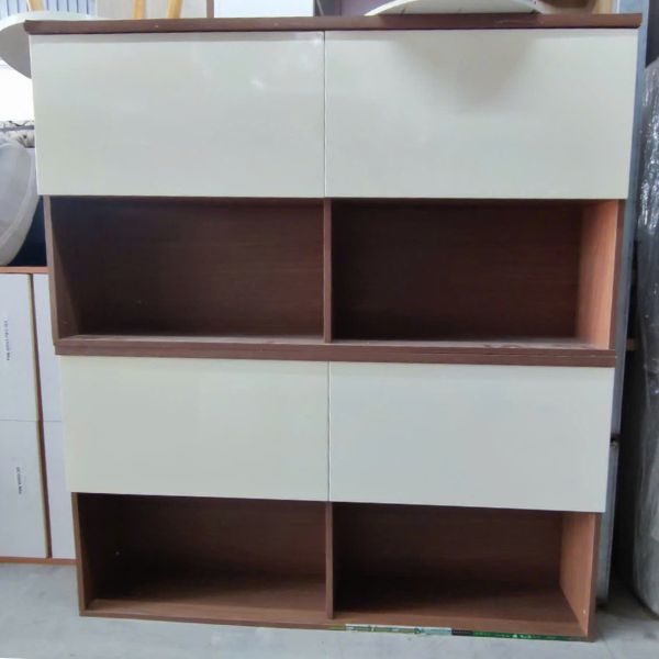Kệ tủ tài liệu gỗ MDF treo tường bền đẹp mới 90%