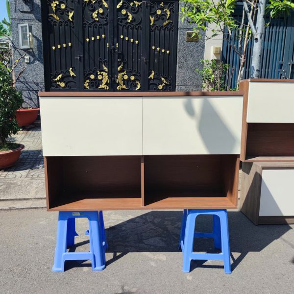 Kệ tủ tài liệu gỗ MDF treo tường bền đẹp mới 90%