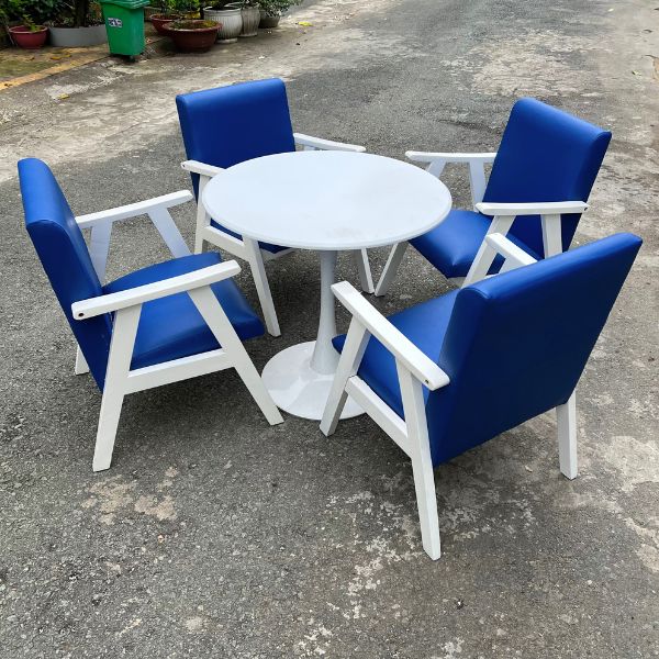 Bộ bàn cafe Tulip ghế nệm phòng lạnh như mới