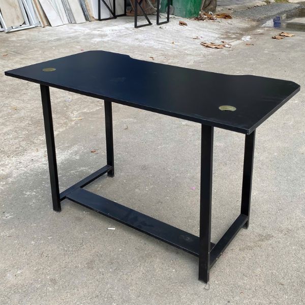 Bàn làm việc văn phòng 1m2 chân sắt chữ U đen