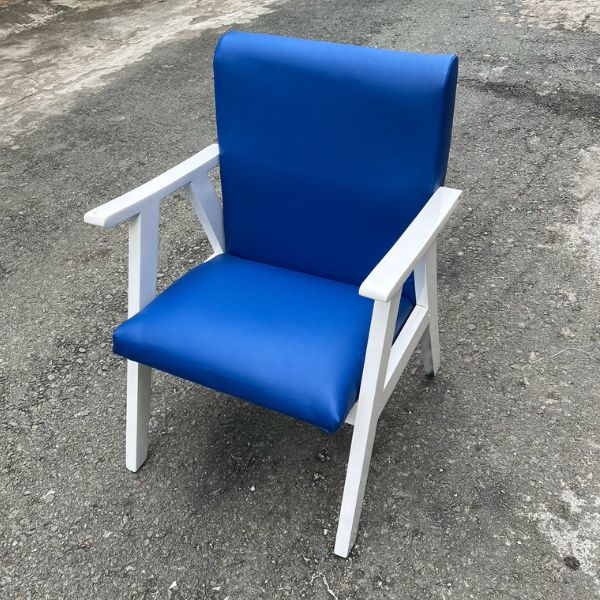 Thanh lý ghế sofa đơn Seratone bọc da màu xanh