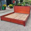 Thanh lý giường gỗ tự nhiên 1m8 cao cấp rất nặng