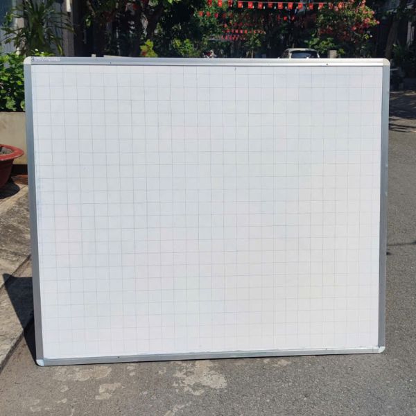 Thanh lý bảng viết bút lông treo tường mới 90%