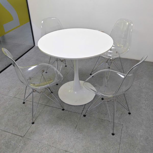 Thanh lý bộ bàn tiếp khách Tulip 4 ghế Eames trong suốt