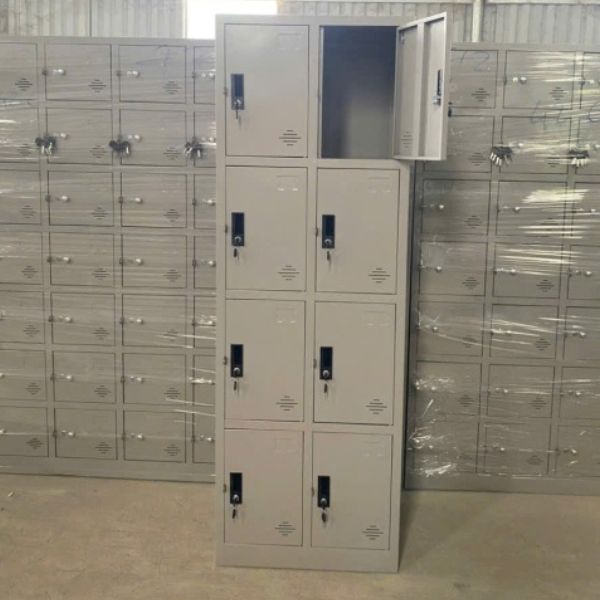 Tủ locker sắt 8 ngăn tồn kho thanh lý